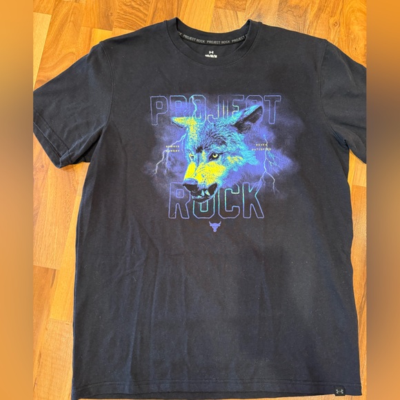 Under armour project rock tee shirt‎ black size medium loose fit - Picture 1 of 5